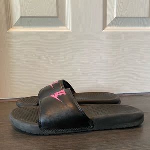 Nike slides